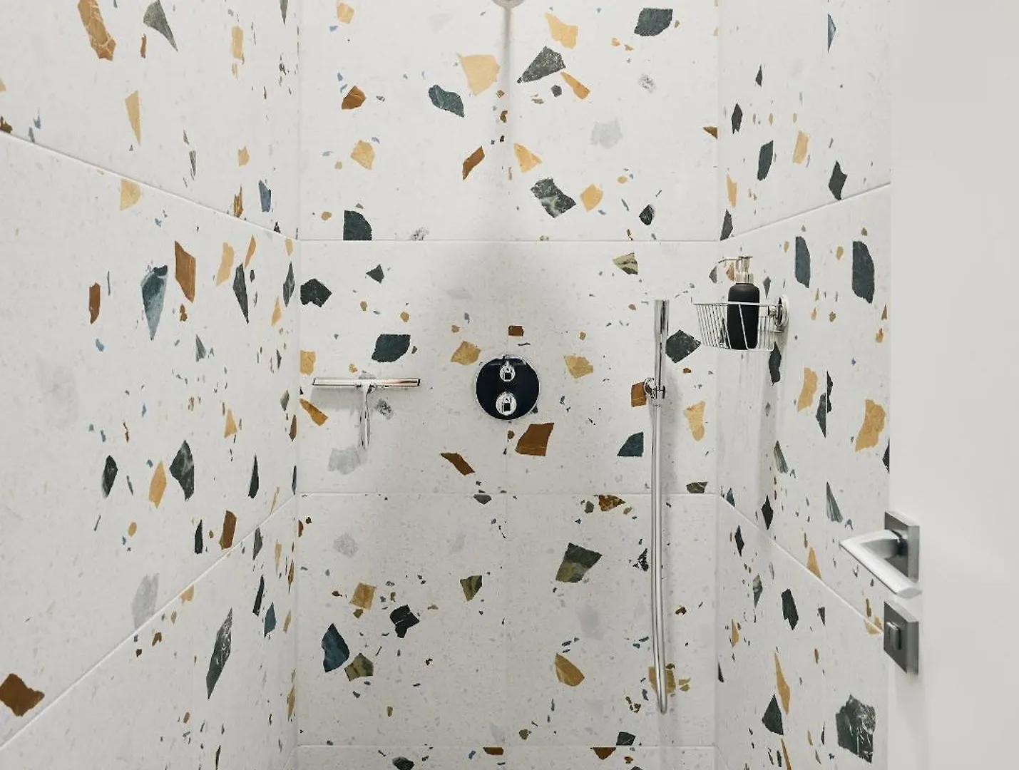 Poets Place Design Apartment In Kreuzberg - Space For 8 Persons Berlijn 0*,