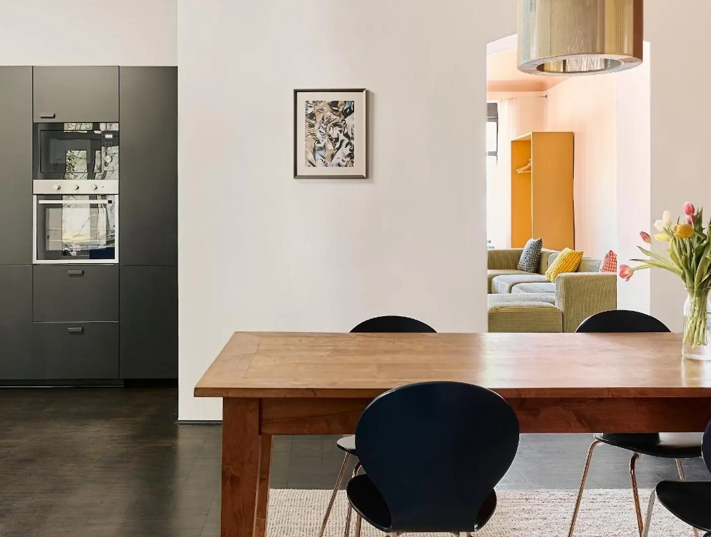 Poets Place Design Apartment In Kreuzberg - Space For 8 Persons Berlijn